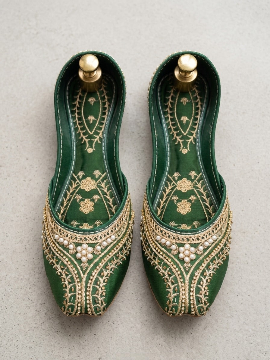 Luxury Green Embroidered Khussa - Premium Pearl Handwork